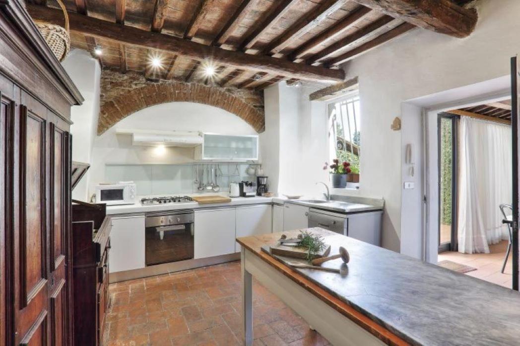 Villa In Private Estate,Shared Pool,Parking,3Km To Ponte Vecchio Firenze Bagian luar foto