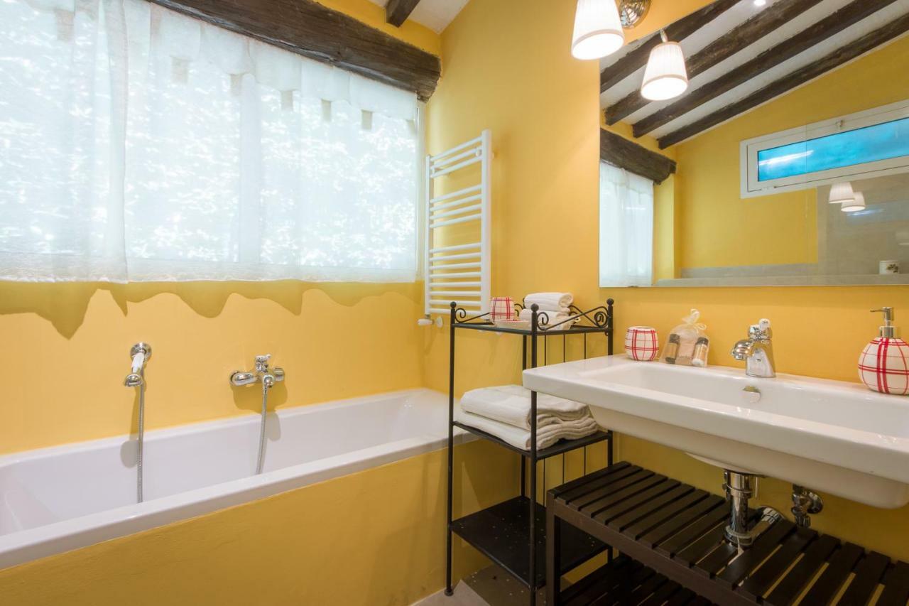 Villa In Private Estate,Shared Pool,Parking,3Km To Ponte Vecchio Firenze Bagian luar foto